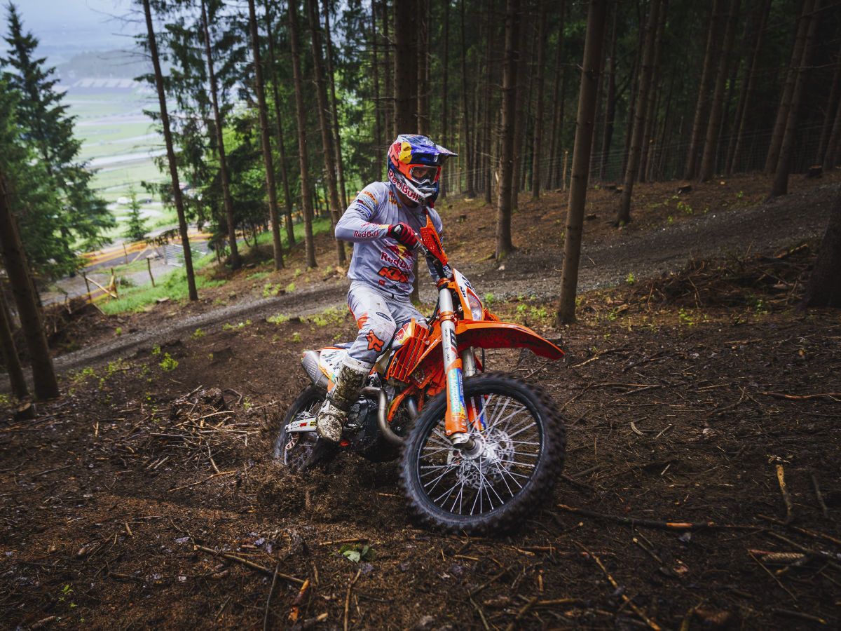 Enduro Go with your Pro
