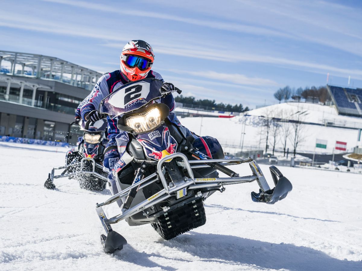 Snowmobil driving on the Red Bull Ring